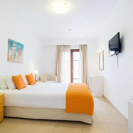 Enosis, Kalypso Apartment